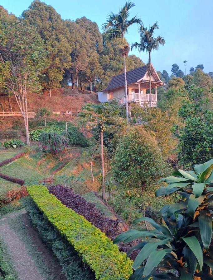 格布勒格Garden Terrace Bali住宿加早餐旅馆 外观 照片